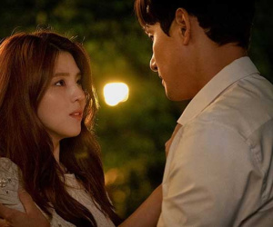 Ngày ra tòa, chồng thở phào nhẹ nhõm: 'Thoát được cô là cái phúc của tôi', ai ngờ tình thế lật ngược hoàn toàn vào một đêm mưa gió 3 năm sau