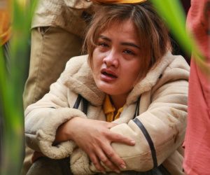 Dân làng khóc nghẹn khi tìm thấy bé trai 10 tháng tuổi dưới lớp bùn đất vụ sạt lở ở Trà Leng