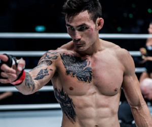 Võ sĩ gốc Việt giành đai vô địch thế giới bằng chiến thắng knock-out là ai?