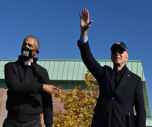 Lần đầu cùng xuất trận, hai ông Biden - Obama 'vùi dập' Tổng thống Trump