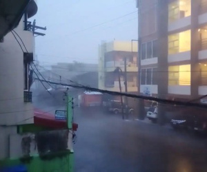 Siêu bão Goni làm chết 4 người ở Philippines