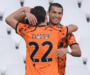 Ronaldo lập cú đúp trong ngày tái xuất