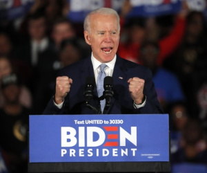 Ông Biden dẫn trước tổng thống Trump 10 điểm trong thăm dò sát ngày bầu cử
