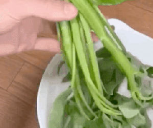 Đăng bài bán rau, thanh niên nhận được cả tá 'đơn đặt hàng'