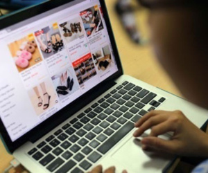 Người kiếm tiền online thu nhập khủng, đóng thuế bèo
