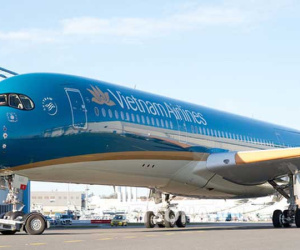 Bật lửa đốt khăn trên máy bay Vietnam Airlines, nam hành khách bị phạt 2 triệu đồng