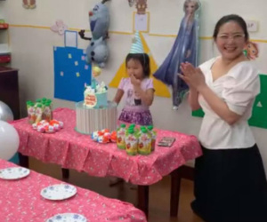 Phan Như Thảo tiếp tục bị chê vừa béo vừa già, 'như hai bà cháu' khi ngồi cạnh con gái và đây là lời đáp trả của siêu mẫu một thời