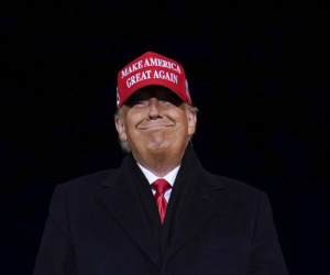 TT Trump tuyên bố lúc nửa đêm: 'Ngày mai sẽ là một trong những chiến thắng vĩ đại nhất lịch sử'