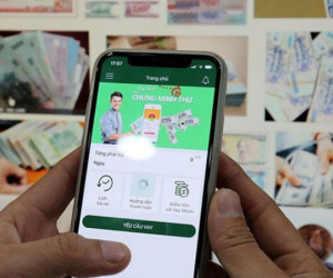 Vay tiền qua App: Cha vay tiền nhưng con bị lập bàn thờ đưa lên mạng