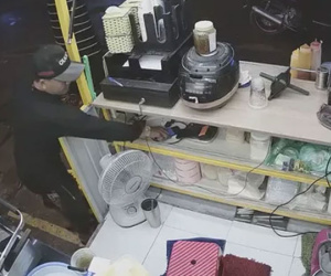 Clip: Người đàn ông đi SH trộm điện thoại trong vòng 5 giây