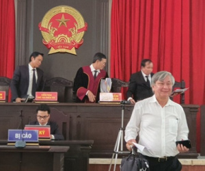Tuyên 3 năm tù với nguyên giám đốc Sở Y tế Long An: Bất thường khi Tòa nhận định bác sĩ Liêm 'thành khẩn khai báo'