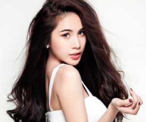 Giọng hát hạn chế, từng vướng nhiều tai tiếng, Thủy Tiên thay đổi ra sao để tồn tại trong showbiz?