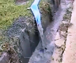 Lợi dụng mưa lũ, Nhà máy nhiệt điện Vũng Áng 1 bơm nước tro xỉ ra môi trường