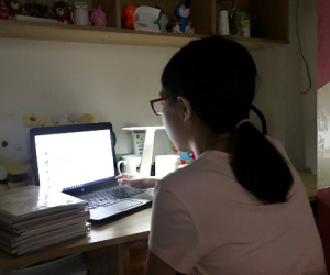 2h sáng ông bố nhắn tin: 'Cô giáo chưa đi ngủ à', tưởng chuyện gì mờ ám, nghe xong câu chuyện ai cũng 'giật mình' đồng cảm