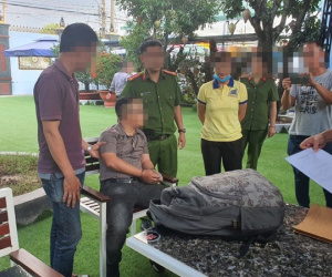 Bắt thanh niên xưng là phóng viên tạp chí nhận 70 triệu đồng từ doanh nghiệp