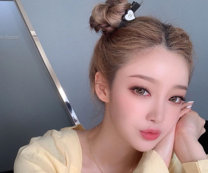 Da ngày càng sần sùi thô ráp, chị em cần 'cải tổ' ngay từ bước rửa mặt mới mong da đẹp lên được