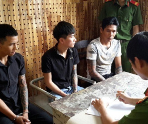 Bắt nhóm đối tượng mang hung khí chém nhau kinh hoàng tại quán nhậu