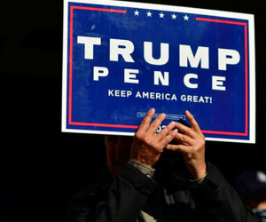 Chạy đua gây quỹ 60 triệu USD cho Trump đấu pháp lý