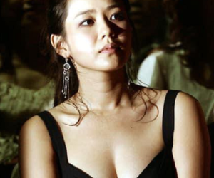 Loạt hình triệu view cách đây chục năm của Son Ye Jin bất ngờ bị "đào mộ", vòng 1 quyến rũ bức thở là đây