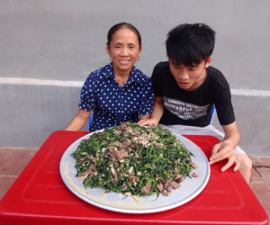 Bà Tân Vlog chính thức chạm ngưỡng 4 triệu sub dù vướng nhiều ồn ào, nhìn sang mức thu nhập mỗi tháng đến 9 con số mà ai cũng bất ngờ