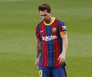 Messi ra 2 điều kiện để gia hạn với Barcelona