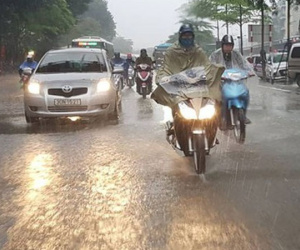 Dự báo thời tiết 10/11: Miền Trung có mưa to đến rất to, lốc sét và gió giật mạnh