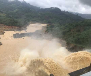 Quảng Nam lại sạt lở núi khiến 1 người chết, hồ Phú Ninh và nhiều thủy điện xả lũ