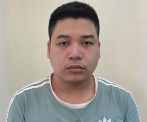 Phá két sắt vét sạch tiền vàng của họ hàng