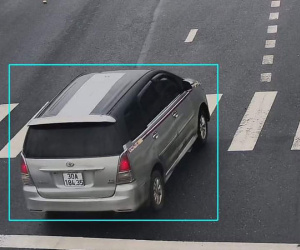 Bắt kẻ đi ôtô 'cứu trợ miền Trung' lừa cụ bà 83 tuổi lấy vàng và 6,5 triệu đồng
