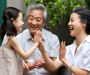 Cô bé 12 tuổi viết thư mượn bà 7 triệu đồng, kèm kế hoạch 'trả góp' rất thuyết phục