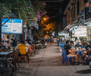Chùm ảnh: Nếu Sài Gòn là 'thành phố không ngủ' thì Hà Nội sau 0 giờ đêm cũng là 'một Thủ đô luôn thức'