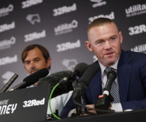 Wayne Rooney nhận chức HLV Derby County sau khi Cocu bị sa thải
