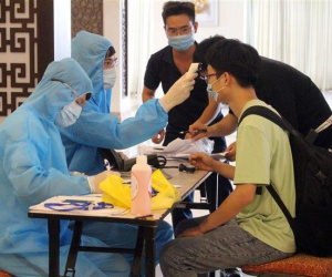 Lý giải việc du học sinh tái dương tính Covid-19 rồi lại âm tính ngay
