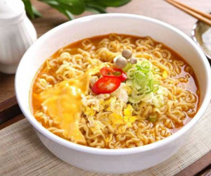 Mì ăn liền có hại cho sức khỏe không?