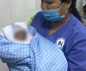 Cứu sống bé trai sơ sinh bị bỏ rơi trong tình trạng nguy kịch