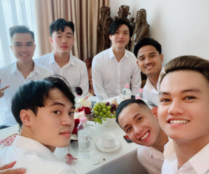 Hóng dàn bê tráp nam lên đồ đi ăn cưới Công Phượng, đoán xem ai sẽ là người có cú bẻ lái nhan sắc so với thường ngày?