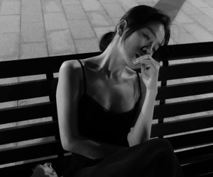Hậu ly hôn, Lệ Quyên bất ngờ ám chỉ ai đó tự cho mình cái quyền đòi hỏi cô phải hy sinh vì đó là nghĩa vụ