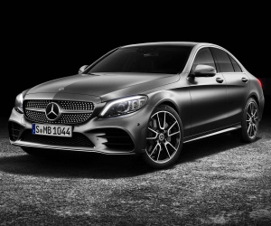 Mercedes Việt Nam triển khai dịch vụ ‘sơn nhanh trong ngày’