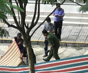 Tìm thấy sổ khám bệnh trong căn hộ của nữ luật sư rơi lầu tử vong