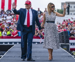 4 năm Melania vượt sóng gió vì Trump