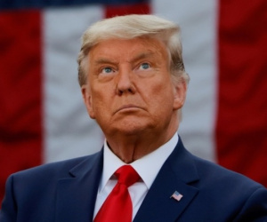 Trump 'dựng thành lũy' chặn Biden tiếp quản Nhà Trắng