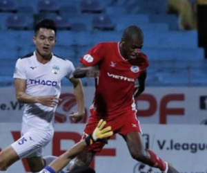 Cựu Vua phá lưới V-League để ngỏ khả năng chia tay Viettel