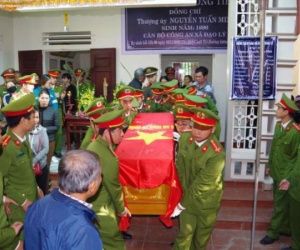 Khởi tố 4 đối tượng liên quan tới cái chết của đại úy công an ở Hà Nam