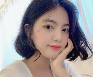 Dành vài năm thử bao quy trình skincare, nàng BTV ngộ ra làn da đẹp nhất là khi chỉ chăm sóc 5 bước
