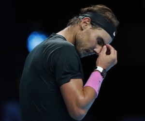 Nadal thua ngược Medvedev