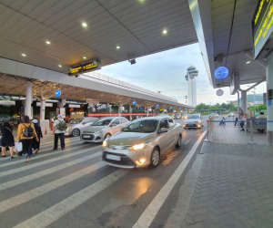 Xử lý nghiêm tài xế taxi 'chê khách gần' ở sân bay Tân Sơn Nhất