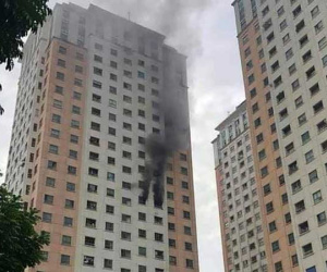 Cháy căn hộ chung cư ở Hà Nội