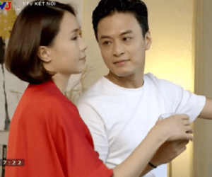 Hướng dương ngược nắng: Lộ cảnh Hồng Diễm mặc váy ngủ chủ động ôm Hồng Đăng khiến fan 'bấn loạn'