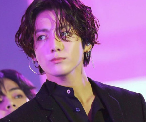 Knet tìm ra nam idol có sự nghiệp thành công nhất lịch sử Kpop: Debut năm 17 tuổi, mỗi năm đều đạt một cột mốc mới, có trong tay mọi thứ dù chỉ mới 24 tuổi