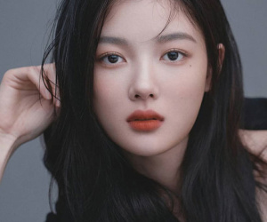 Knet phát sốt với loạt ảnh của Kim Yoo Jung khi về công ty mới, sao nhí đình đám một thời giờ đã là nữ thần nhan sắc thế hệ mới
